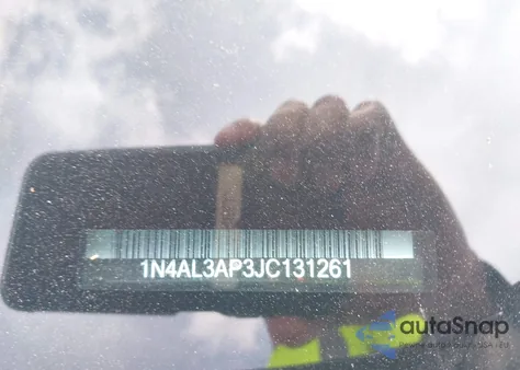 2018 Nissan Altima 2.5 S z USA, uszkodzony, nr VIN 1N4AL3AP3JC131261